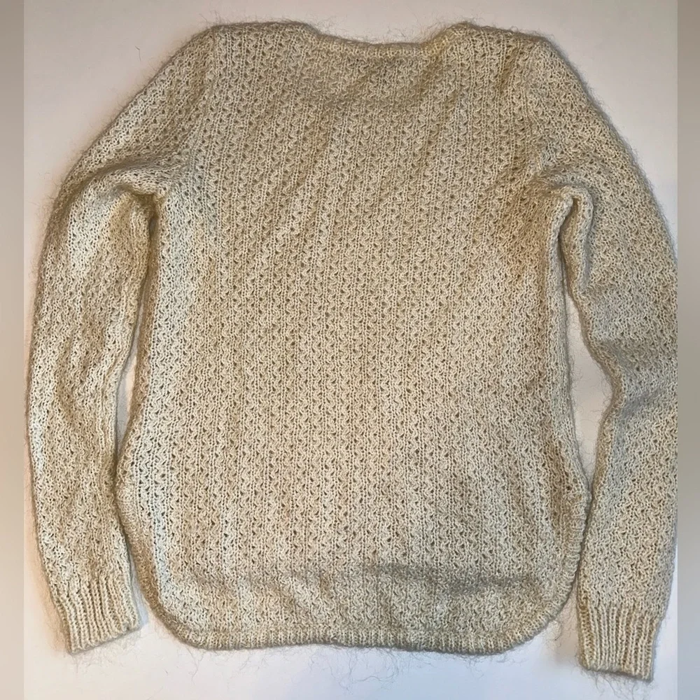 Ann Taylor Sweater Small Cream Wool Blend High Low Hem Long Sleeve Pullover